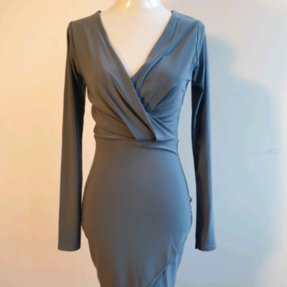 NWT Missguided bluish-gray long sleeve dress, US size 4 - Picture 1 of 5
